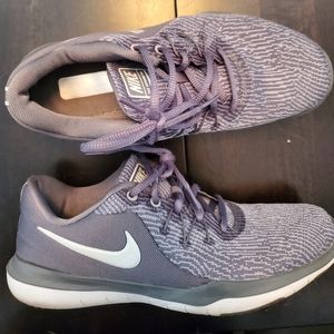 Nike Women's Flex Supreme Tr 6 Training Shoe